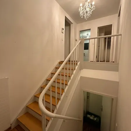 Apartment 77m² - 3 Zi Modern Zentrum Kueche Dachterrasse Wlan Karlsruhe