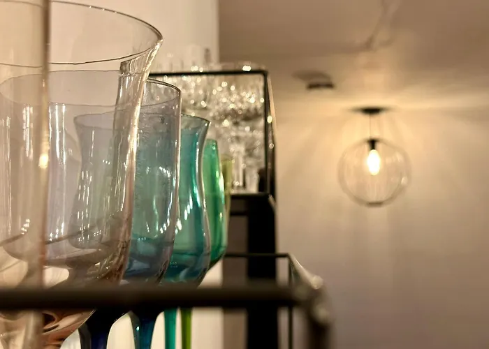 77m² - 3 Zi Modern Zentrum Kueche Dachterrasse Wlan *